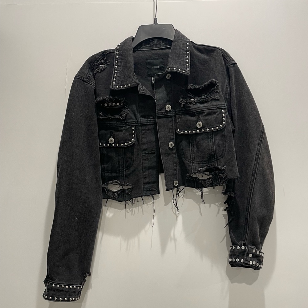 Forever 21 Cropped Denim Jacket.
